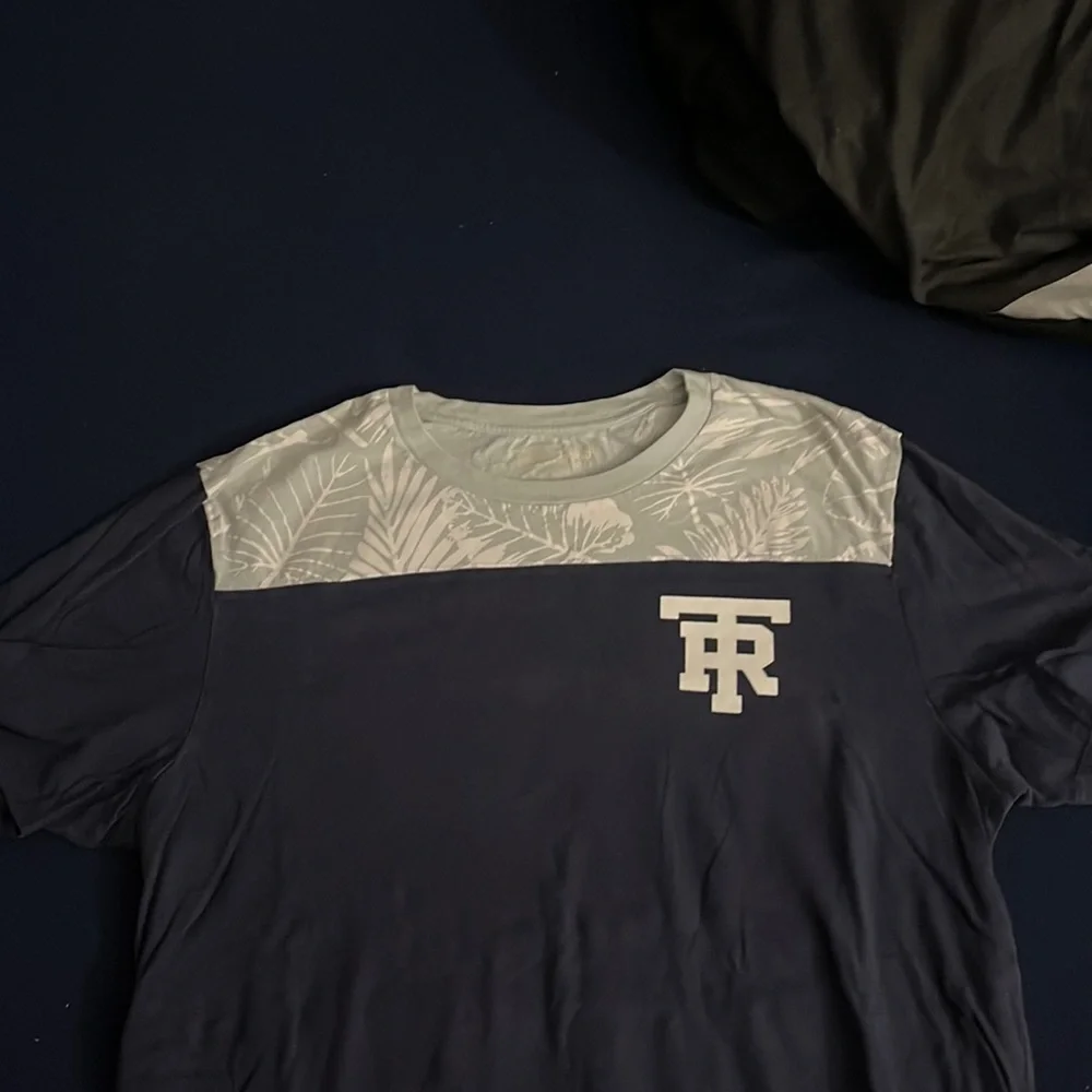 True religion t shirt